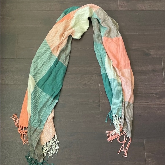 Colorful Checkered Scarf - Picture 2 of 2